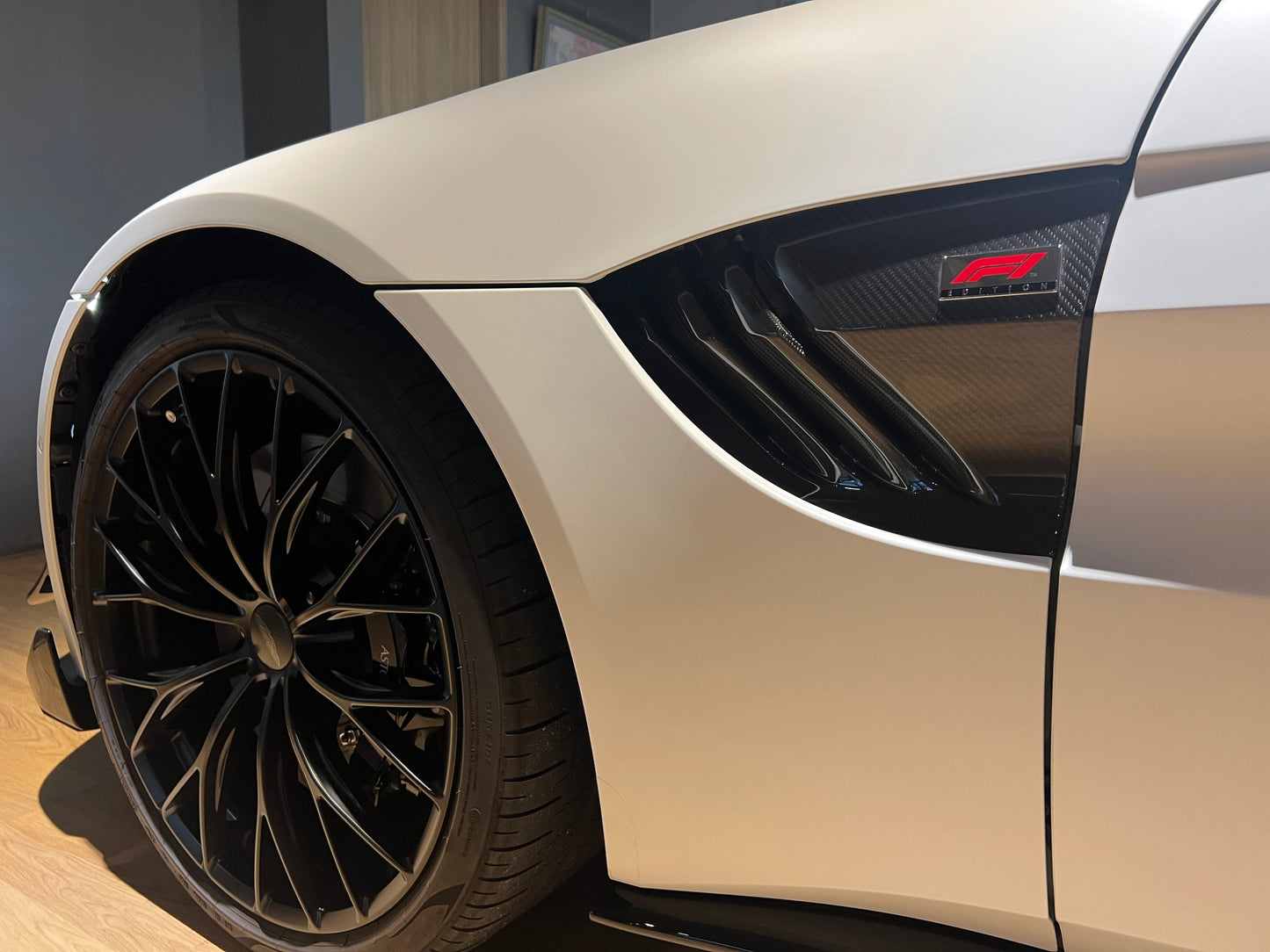 已售出-2022 Aston Martin Vantage Roadster F1 Edition 敞篷