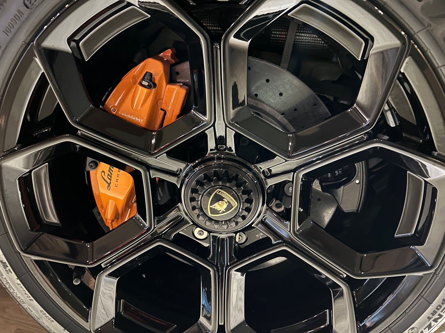 **2025 Lamborghini Huracan Tecnica 總代理