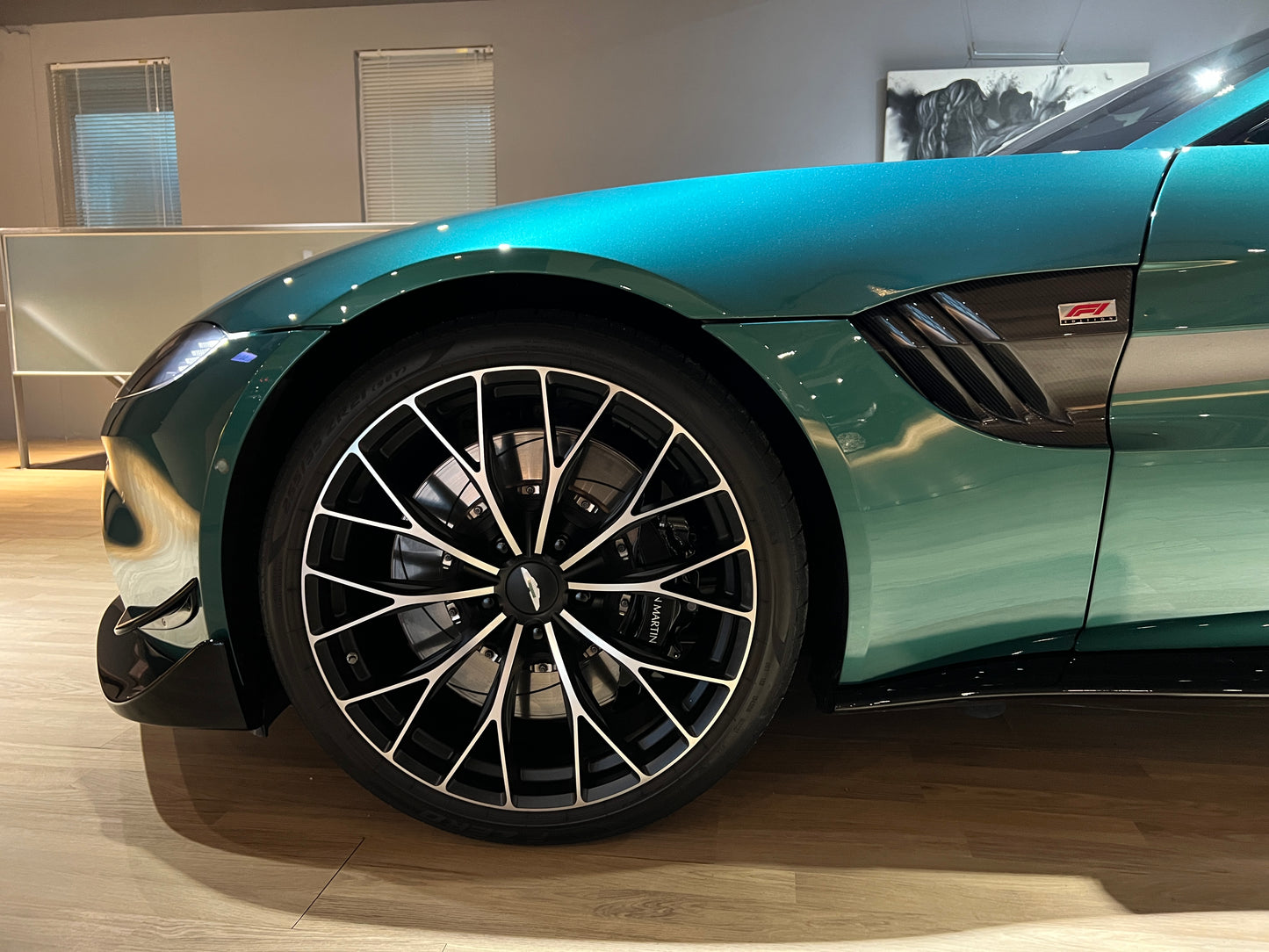 已售出-2022 Aston Martin Vantage F1 Edition 總代理