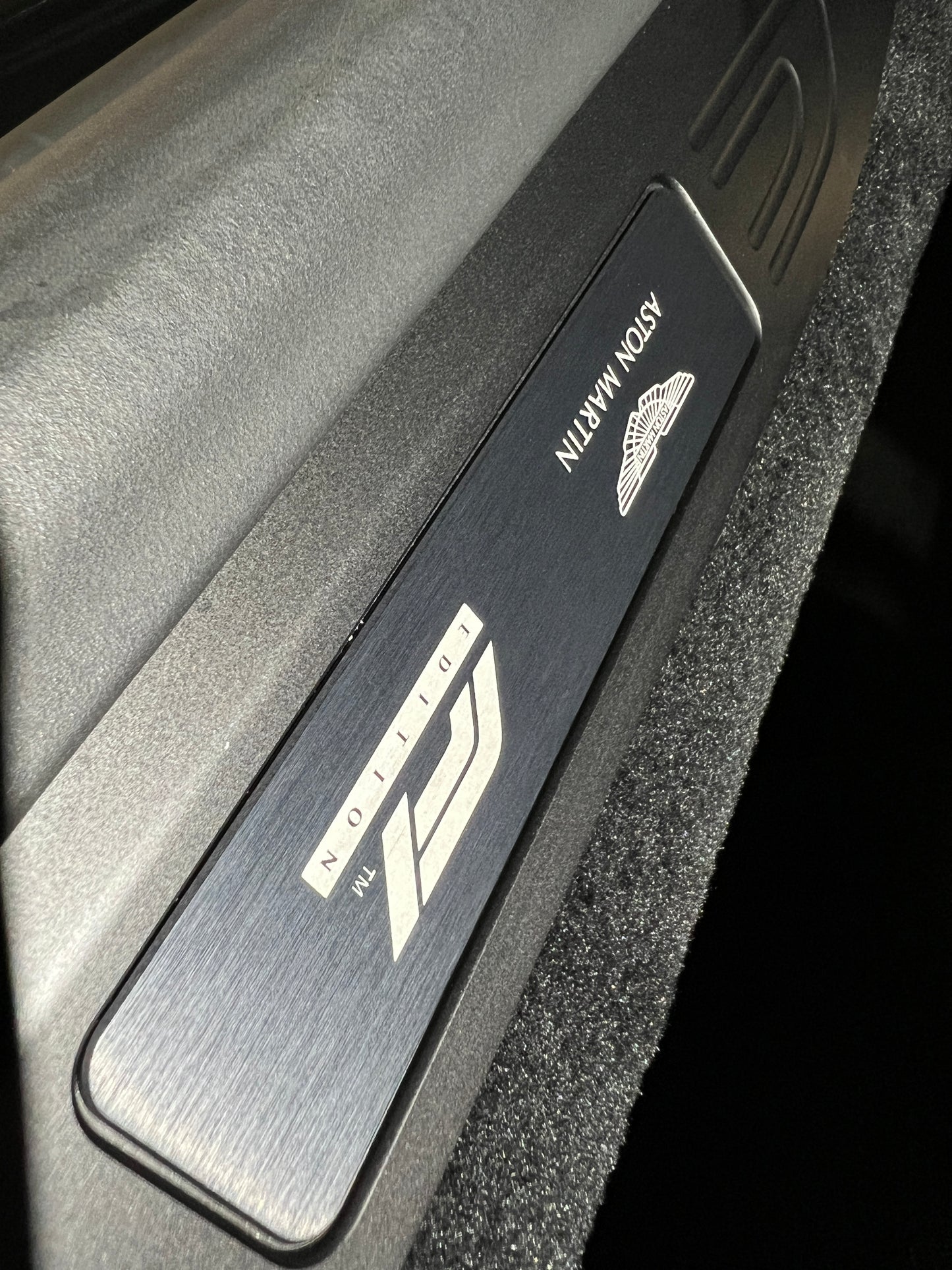 已售出-2022 Aston Martin Vantage F1 Edition 總代理