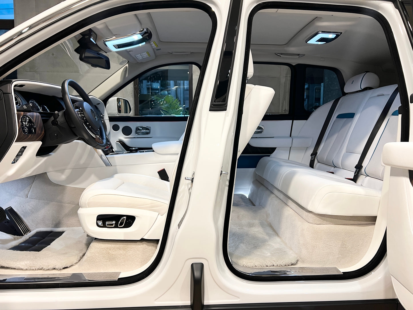 已售出-2019 Rolls Royce Cullinan