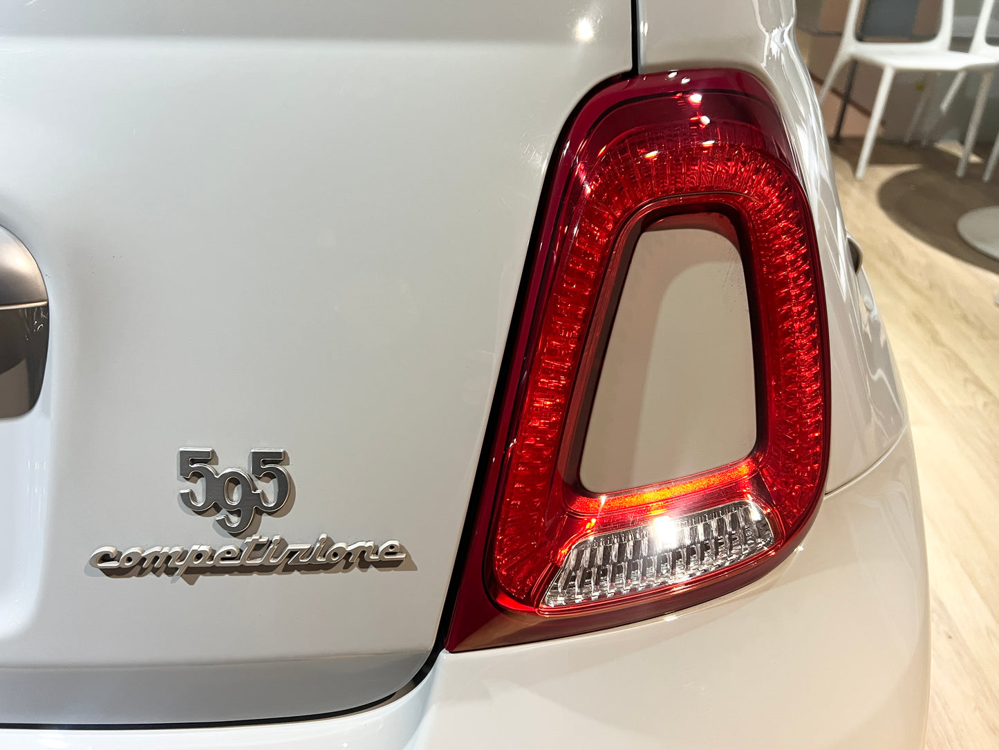 已售出-2022 Abarth 595 Competizione