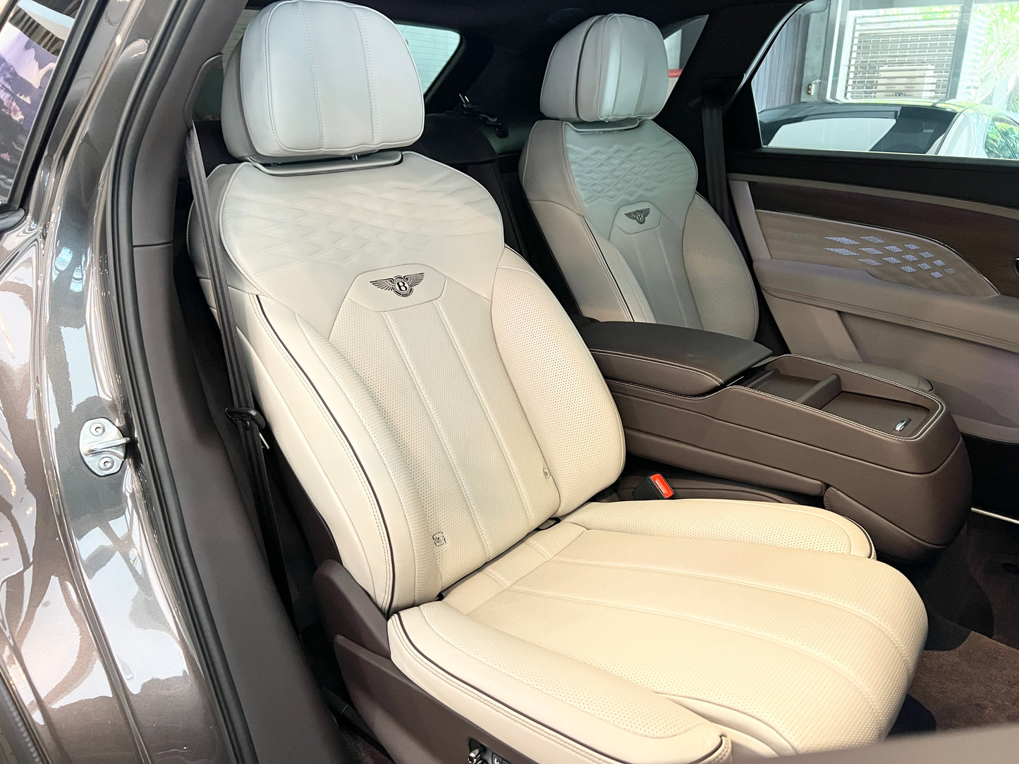 2023 Bentley Bentayga EWB Azure 總代理 一手車|台北超跑專賣|TopAuto 豐群汽車