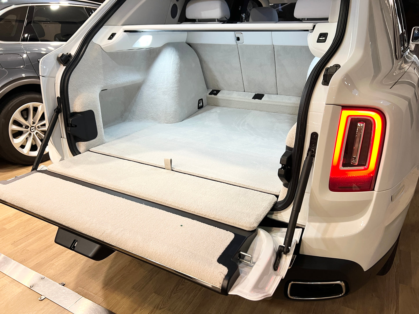 已售出-2019 Rolls Royce Cullinan