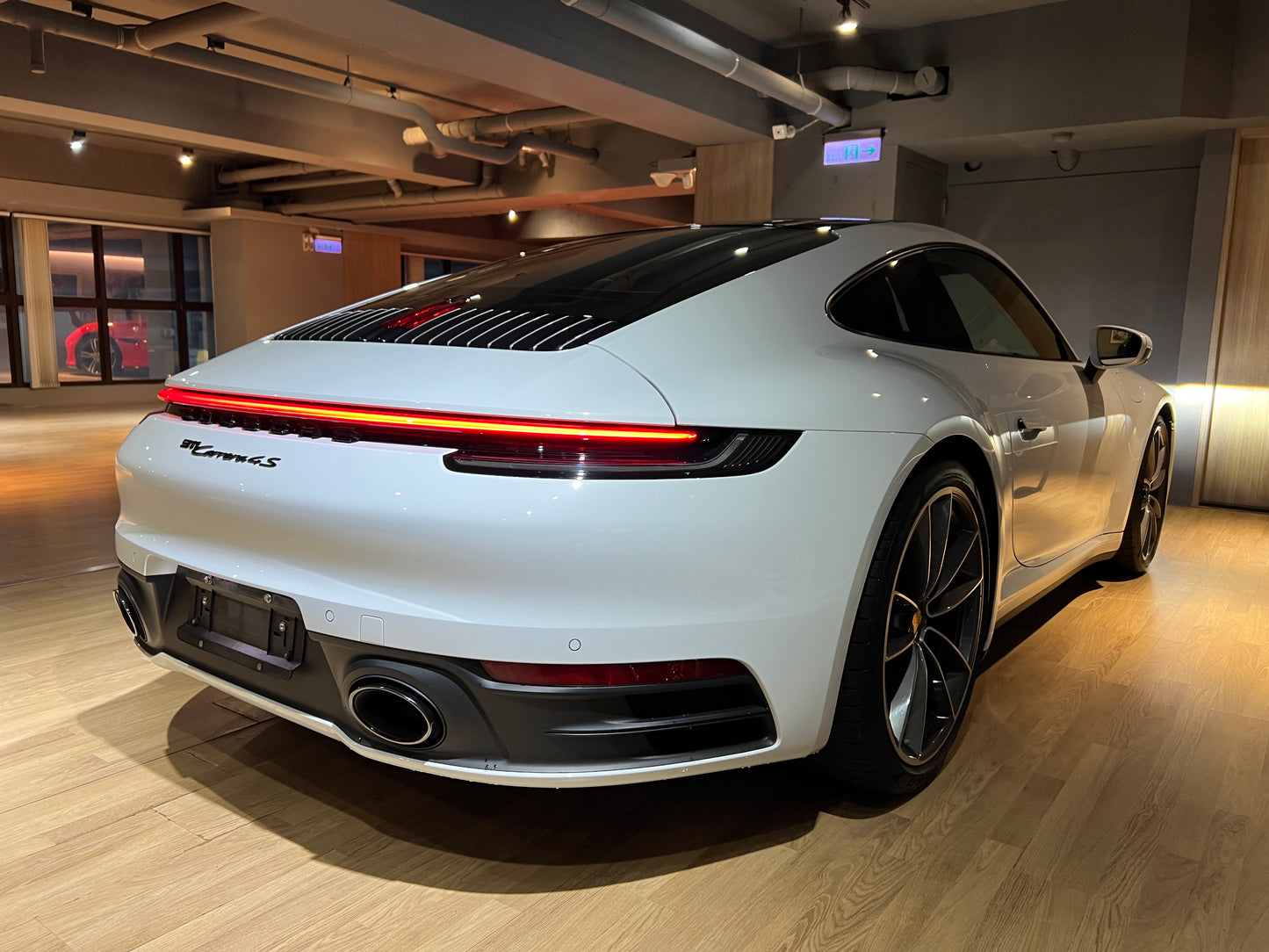 已售出-2021 Porsche 992 Carrera 4S