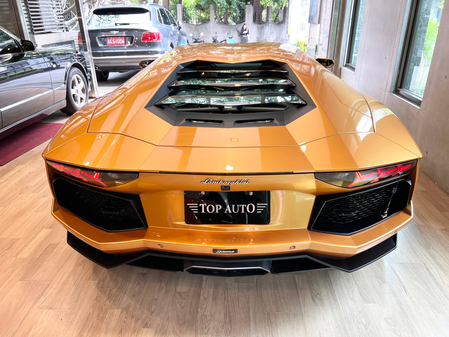 MY2017 Lamborghini Aventador LP700-4 總代理一手車
