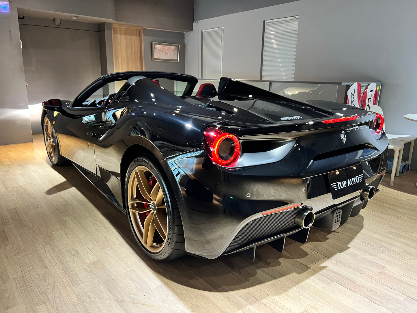 2018 Ferrari 488 Spider總代理|台北超跑專賣|TopAuto豐群汽車