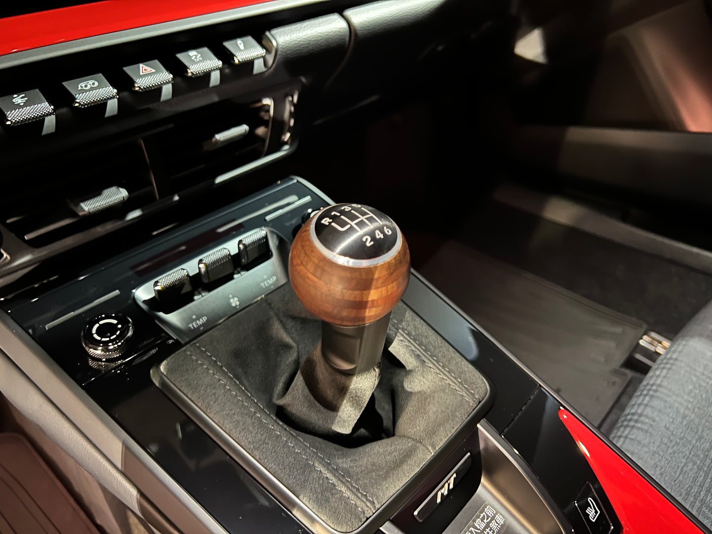 2025 Porsche 992.2 911 Carrera T 6MT 總代理 | 台北超跑專賣 | TopAuto豐群汽車