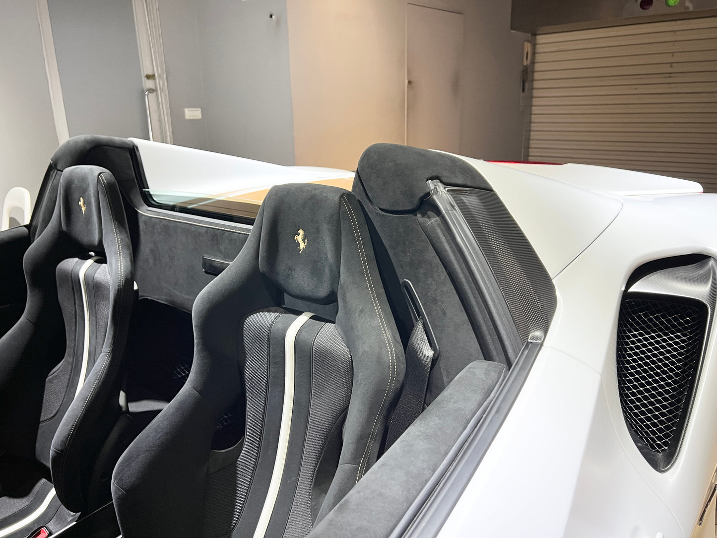 已售出-2020 Ferrari 488 Pista Spider Tailor Made 總代理