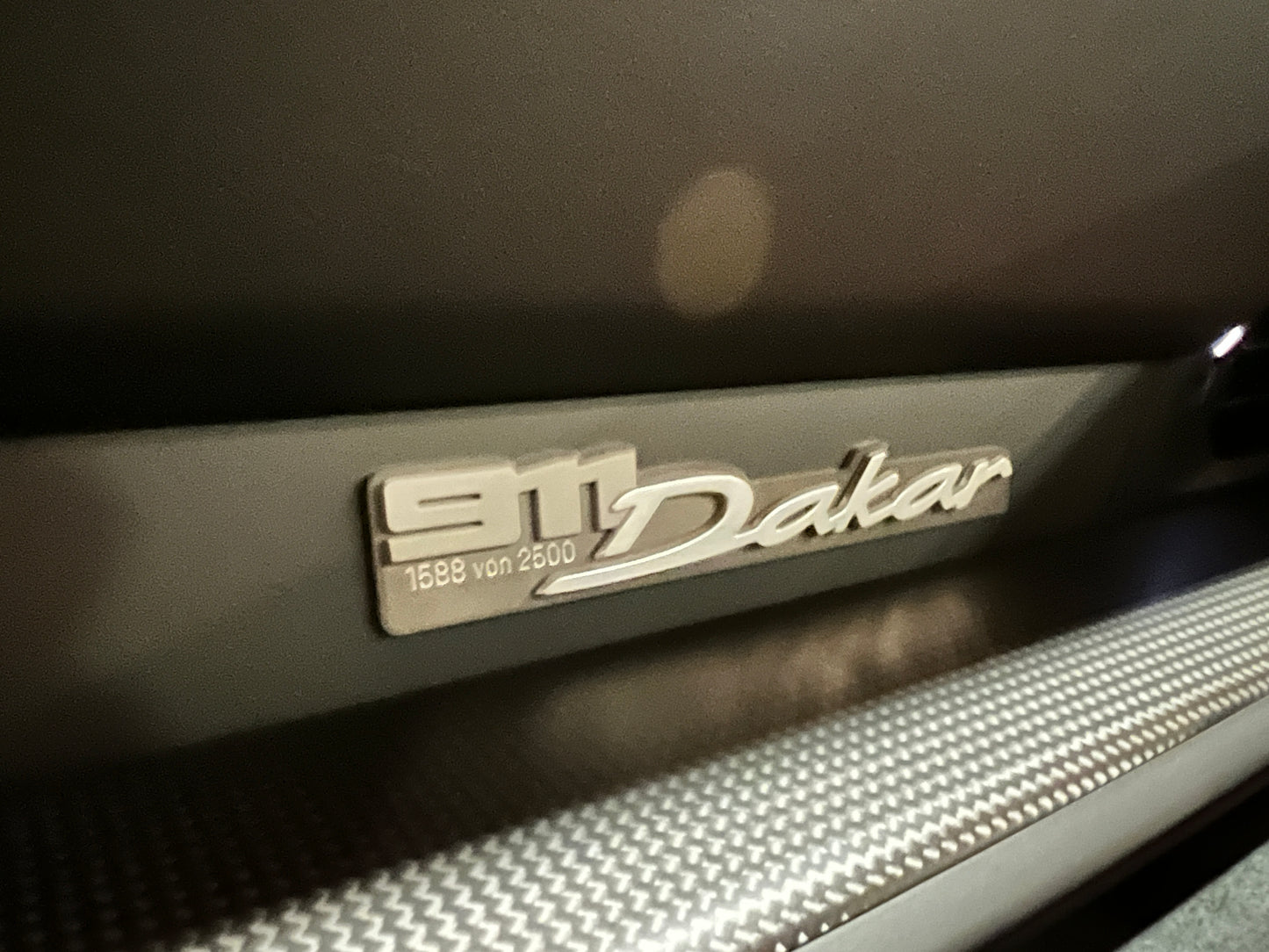 **2024 Porsche 911 Dakar總代理 全球限量 | 台北超跑專賣|TopAuto豐群汽車