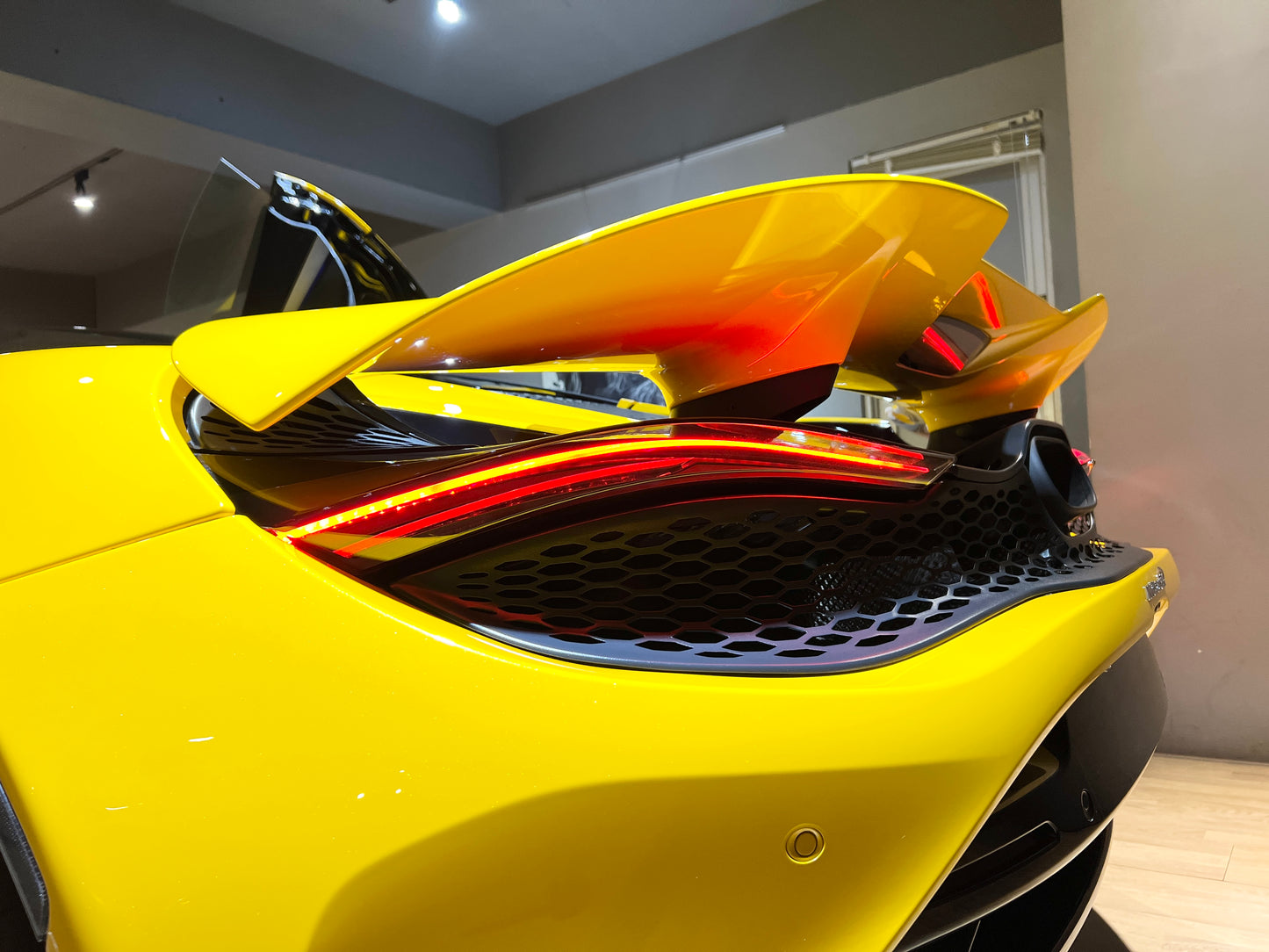 已售出-McLaren 750S Spider 總代理