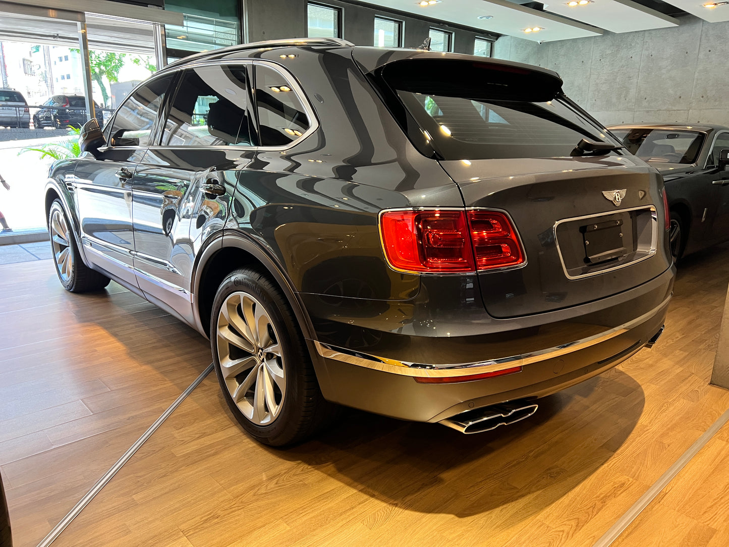 2017 Bentley Bentayga V8 Diesel 總代理