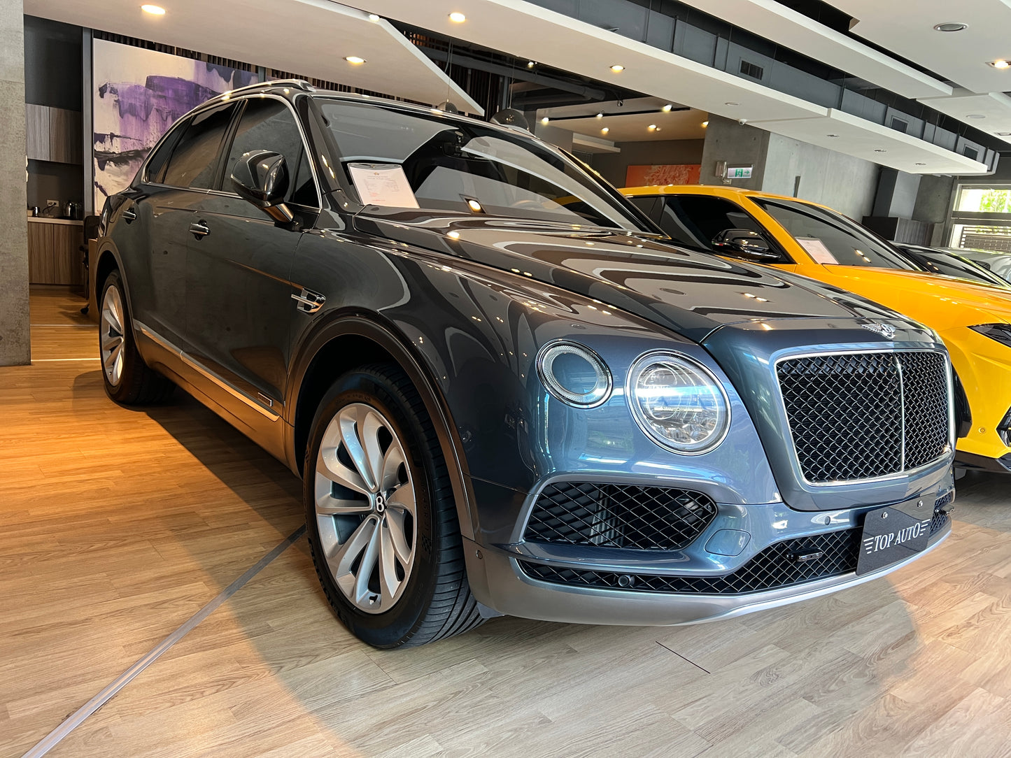 2017 Bentley Bentayga V8 Diesel 總代理