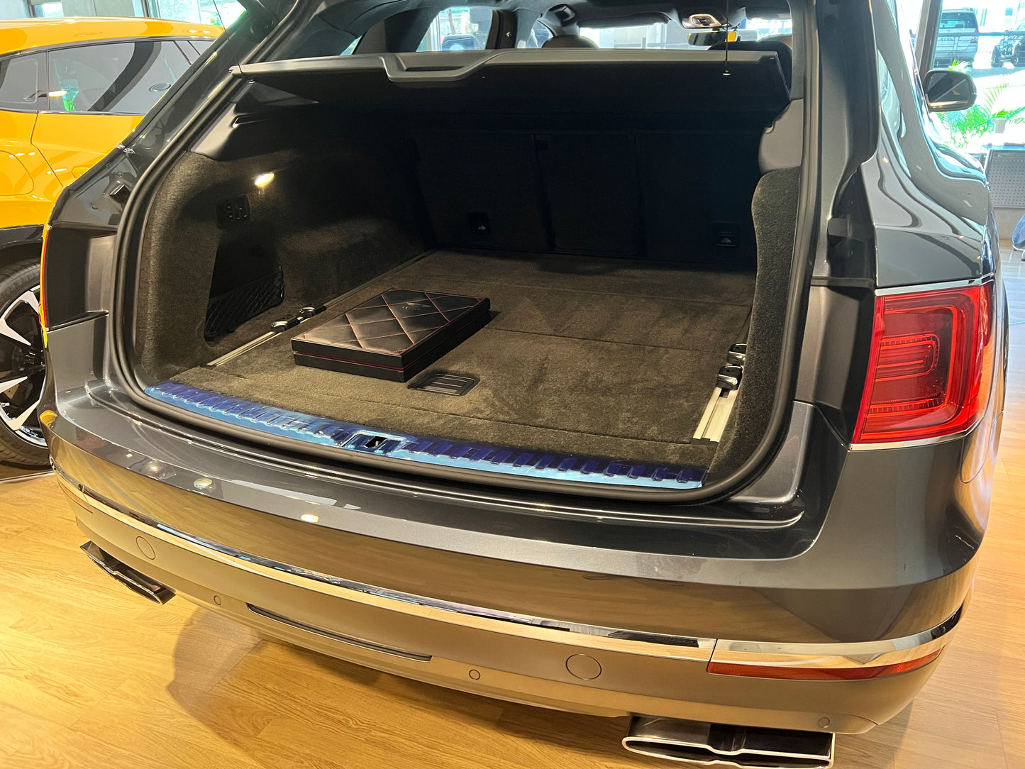 2017 Bentley Bentayga V8 Diesel 總代理