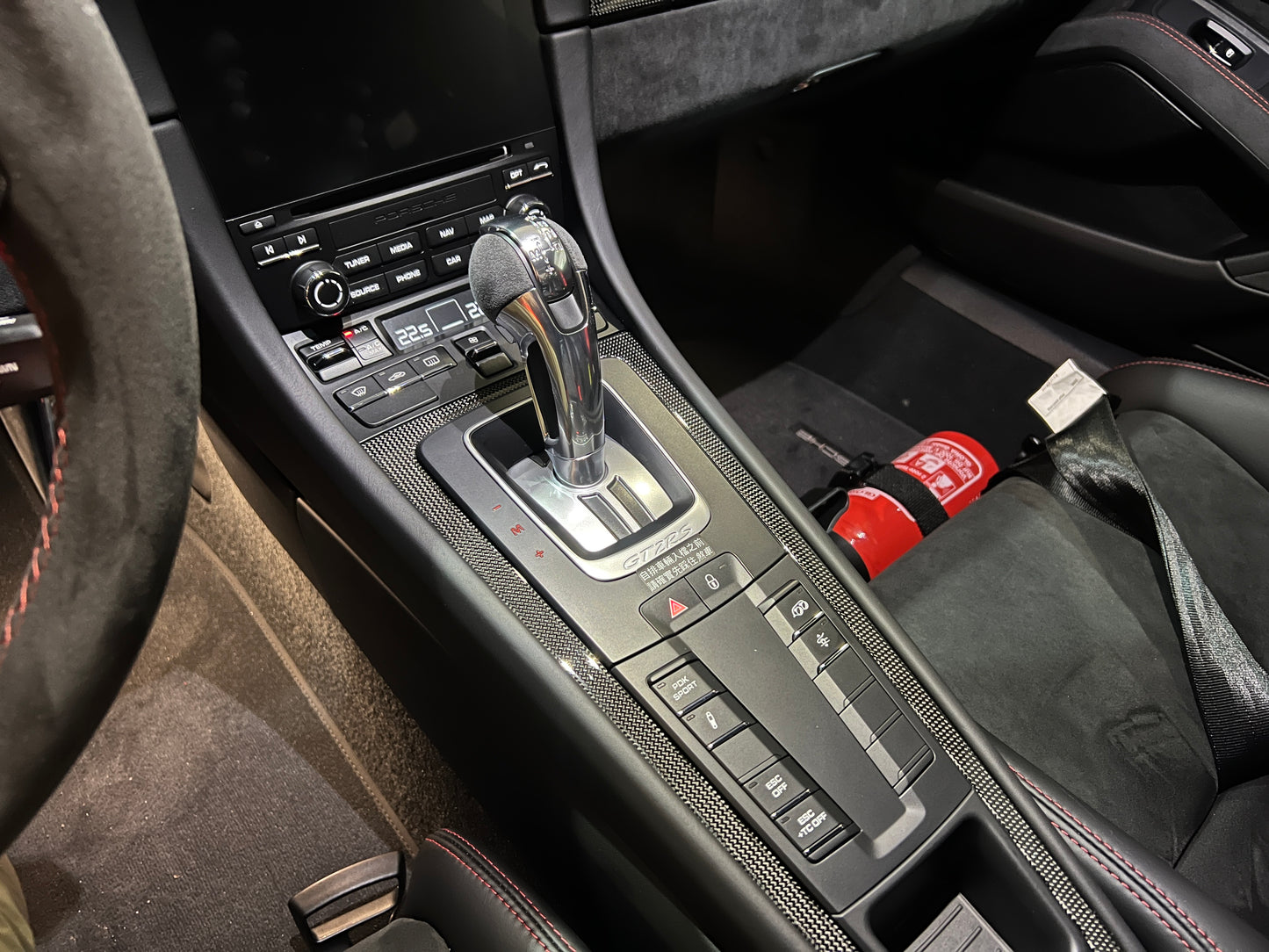 已售出-2018 Porsche 991 GT2RS 總代理