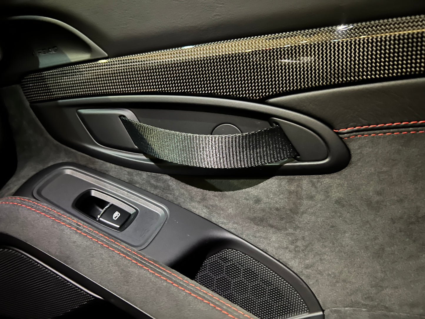 已售出-2018 Porsche 991 GT2RS 總代理