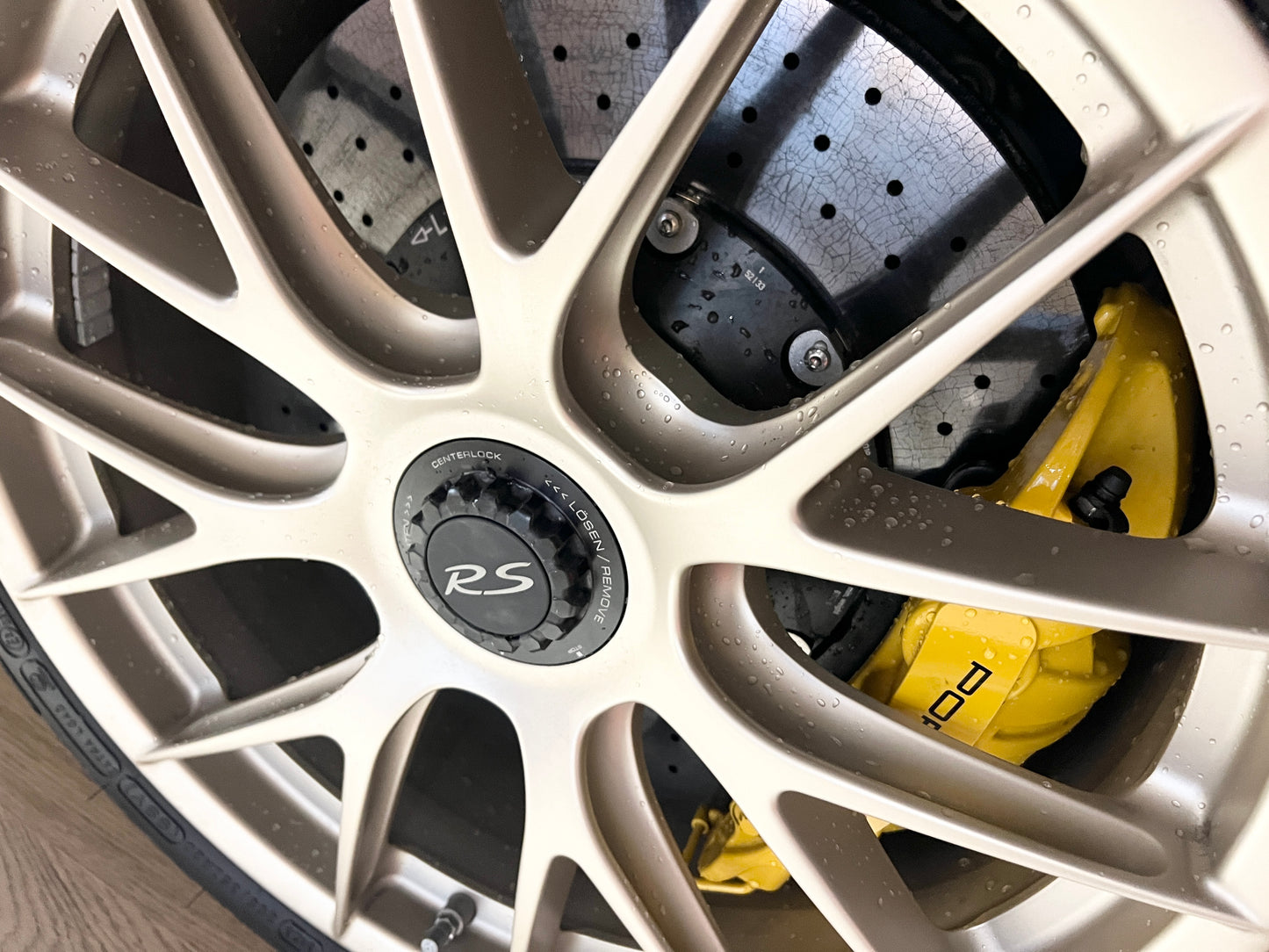 已售出-2018 Porsche 991 GT2RS 總代理