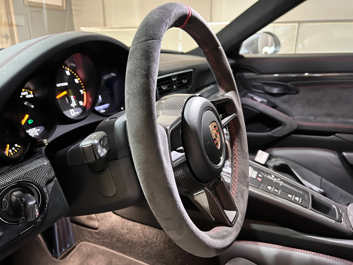 已售出-2018 Porsche 991 GT2RS 總代理