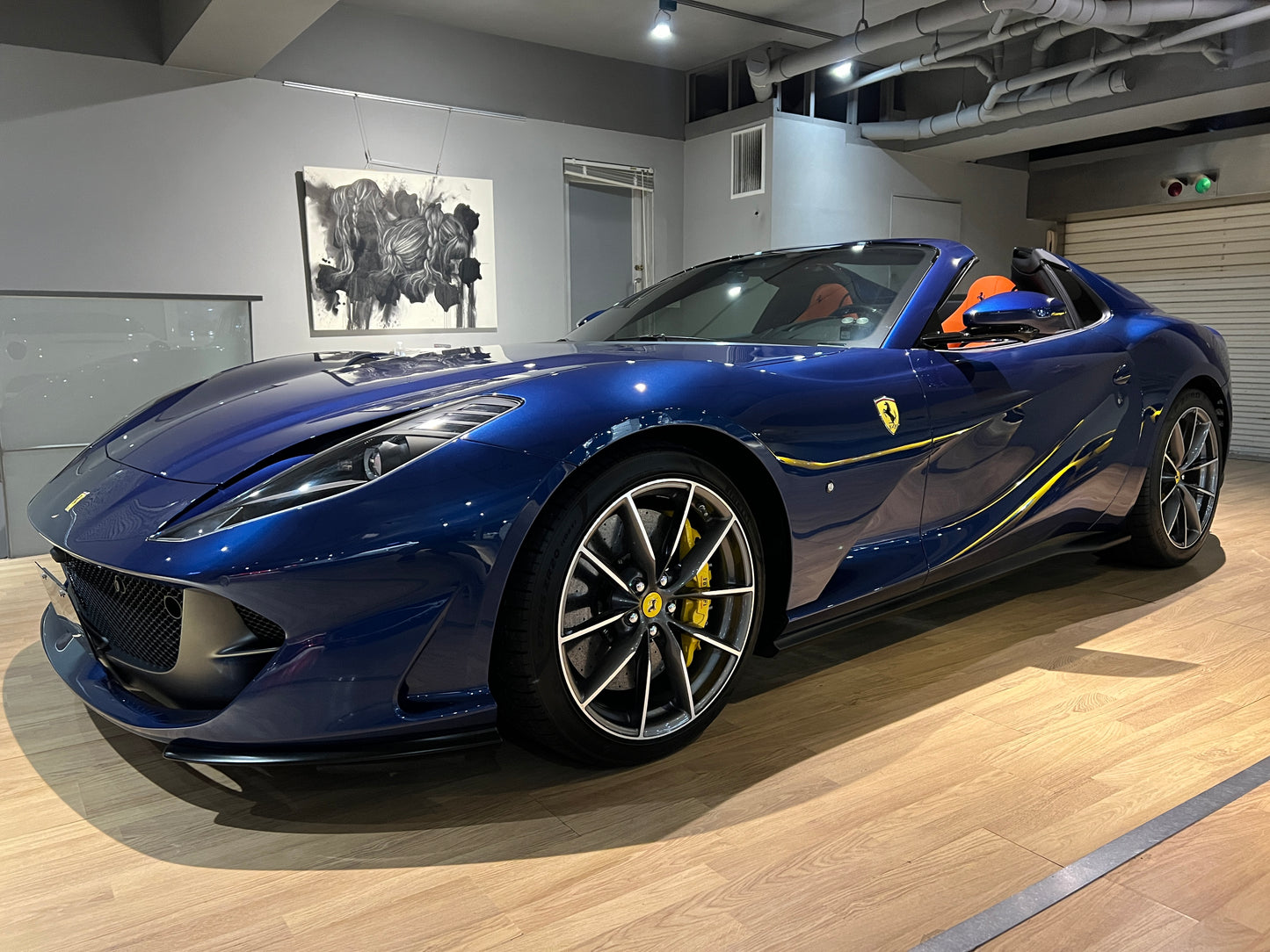 已售出-2021 Ferrari 812 GTS