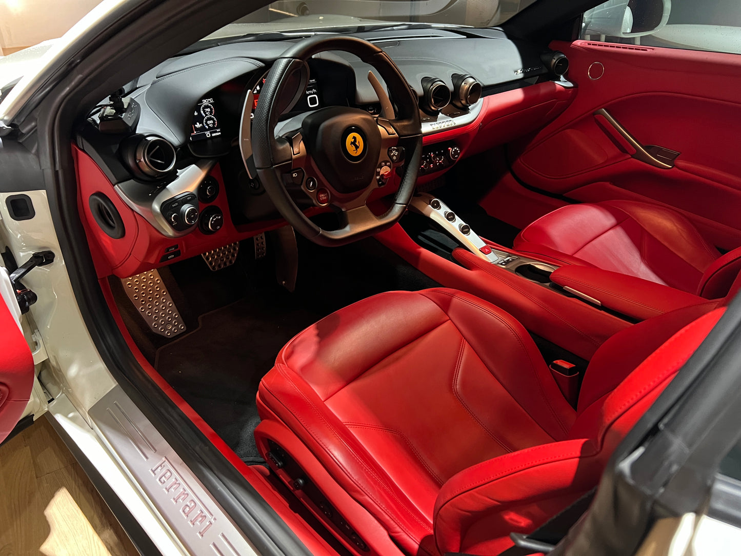 2016 Ferrari F12 Berlinetta 總代理