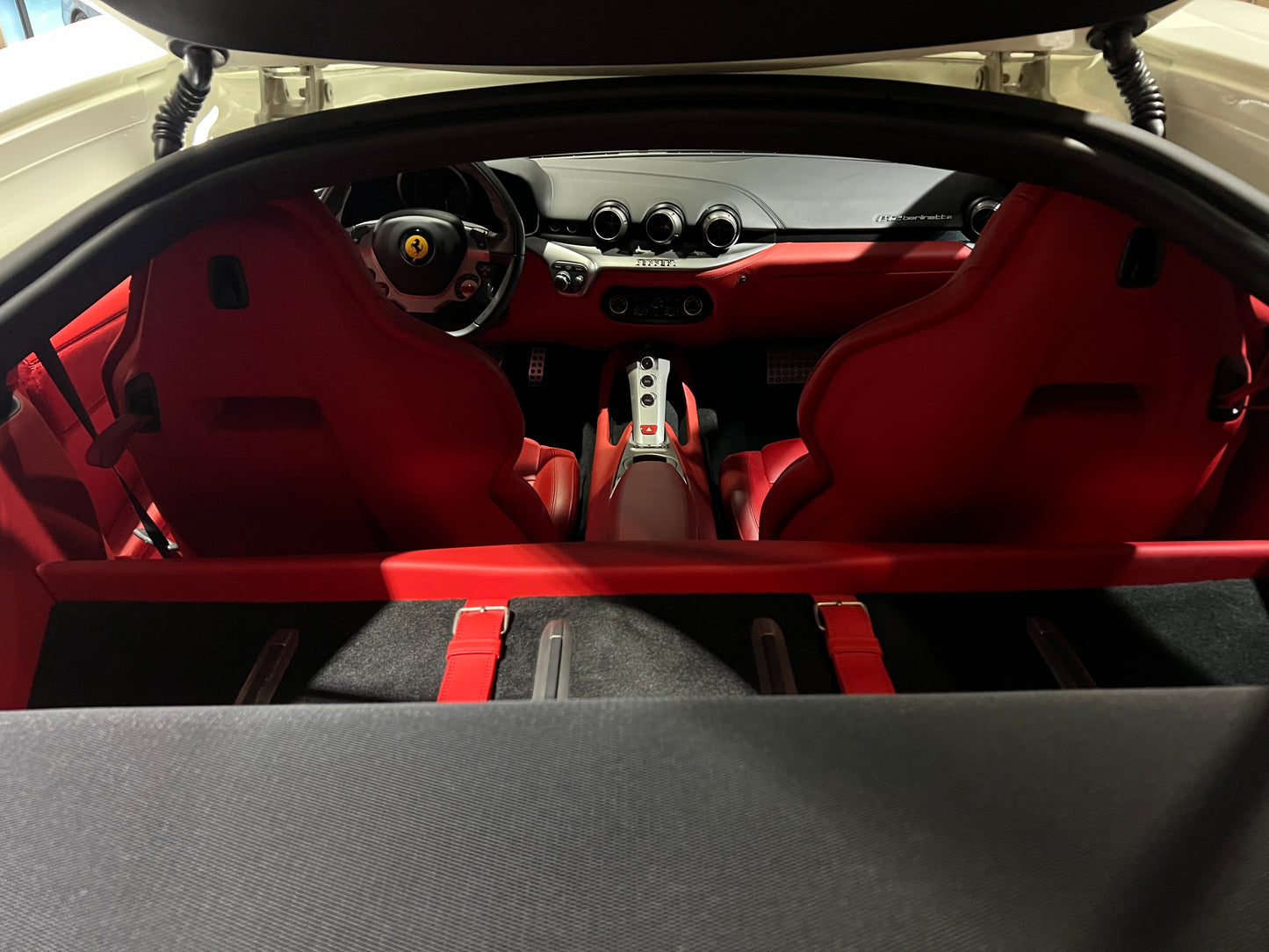 2016 Ferrari F12 Berlinetta 總代理