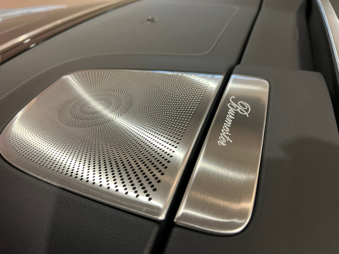 已售出2019 Mercedes-Benz S63 AMG Cabriolet