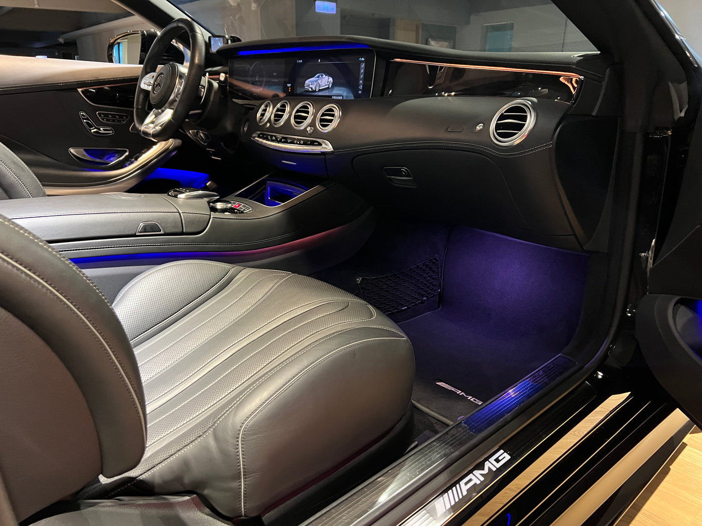 已售出2019 Mercedes-Benz S63 AMG Cabriolet