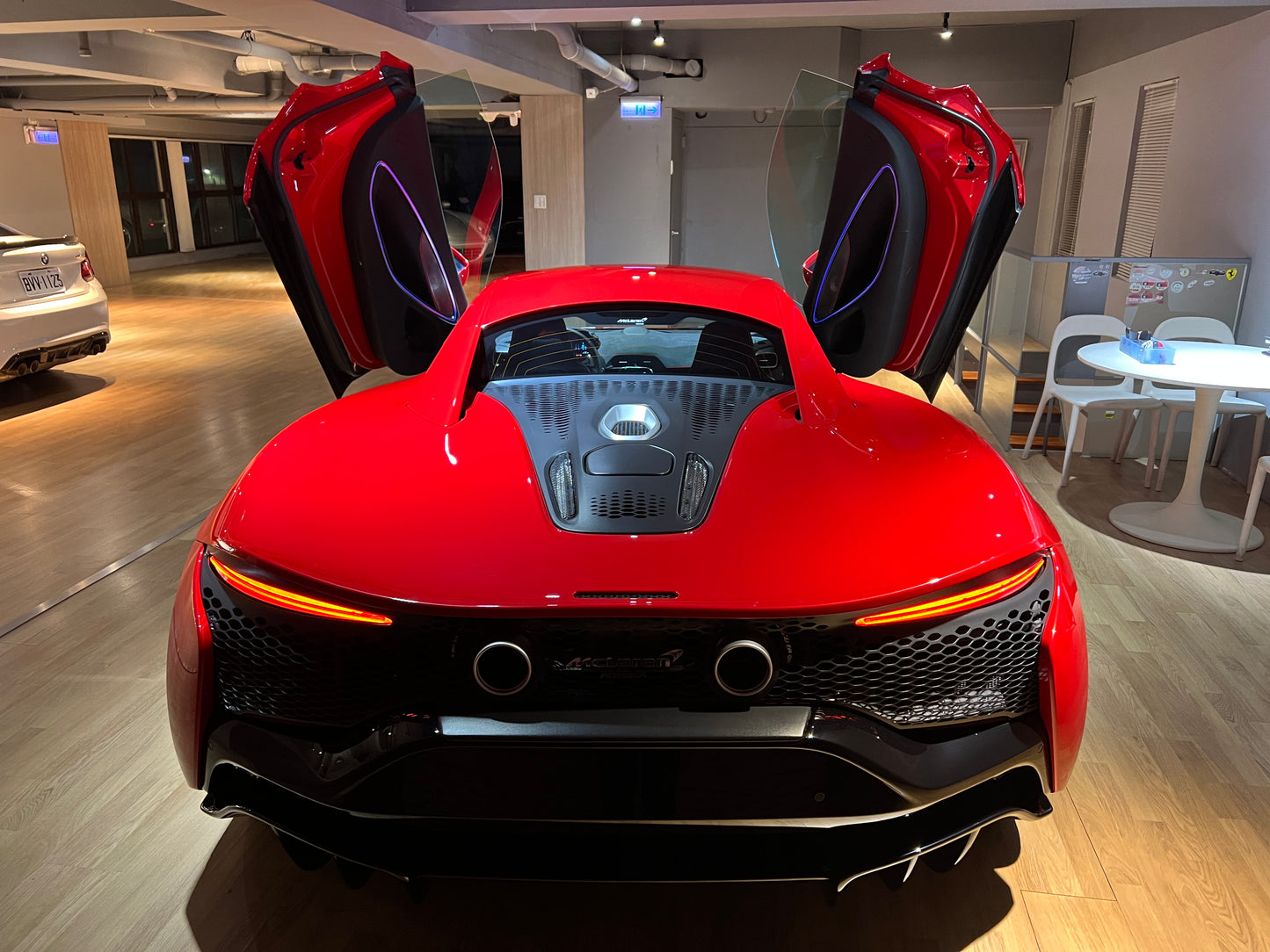 已售出-McLaren Artura