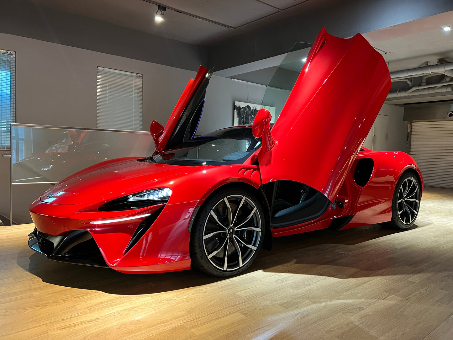 已售出-McLaren Artura