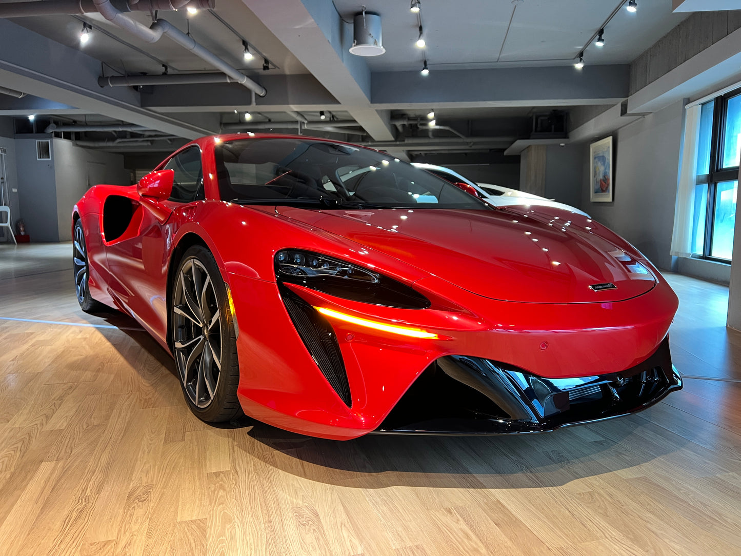已售出-McLaren Artura