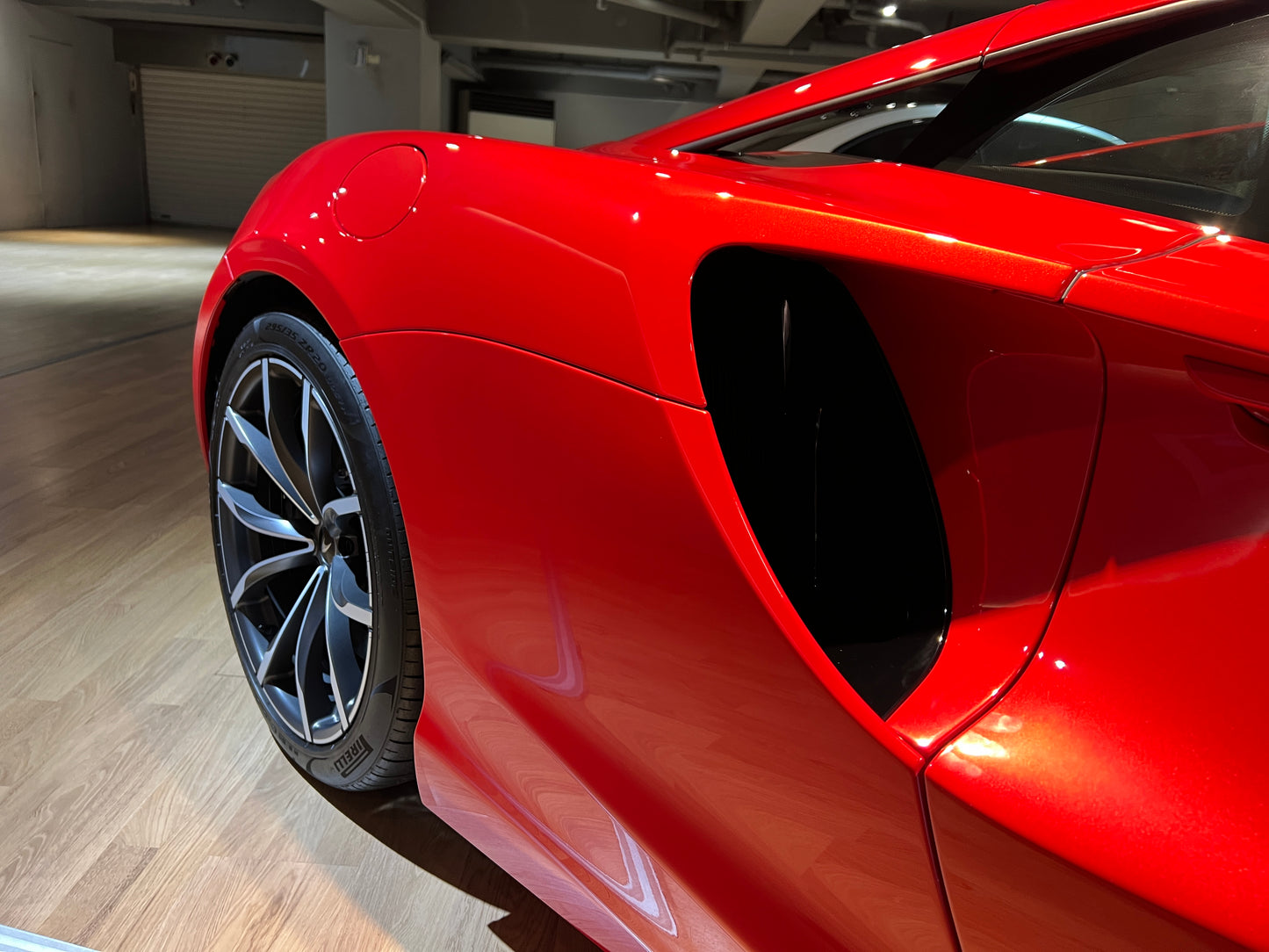 已售出-McLaren Artura