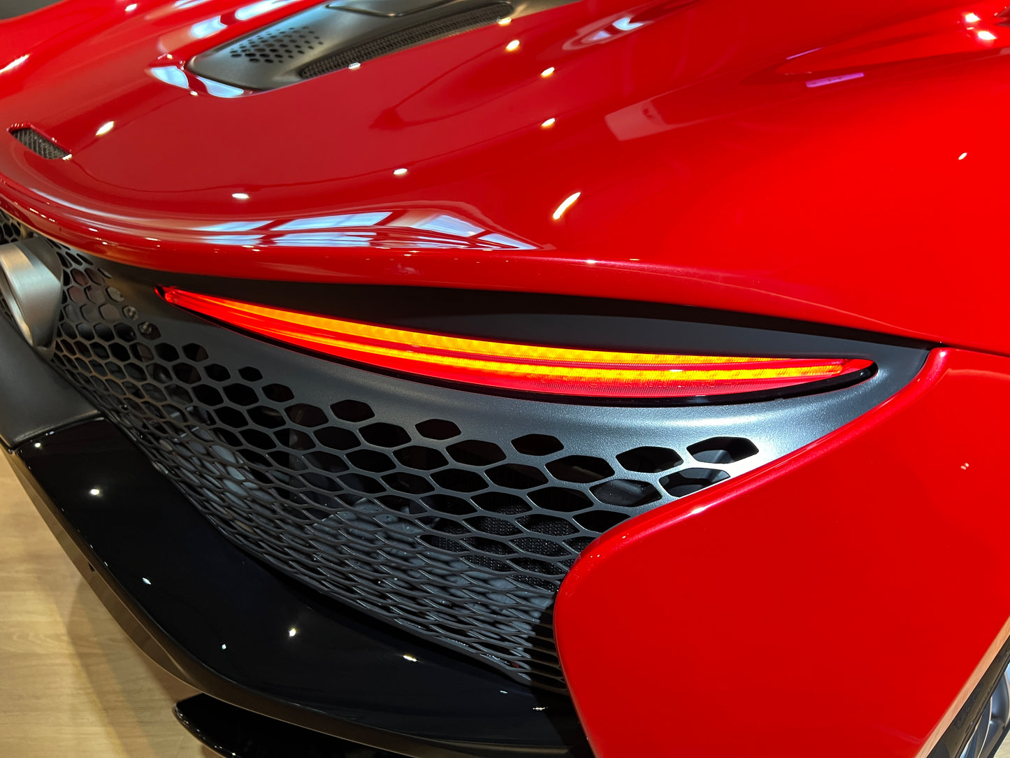 已售出-McLaren Artura