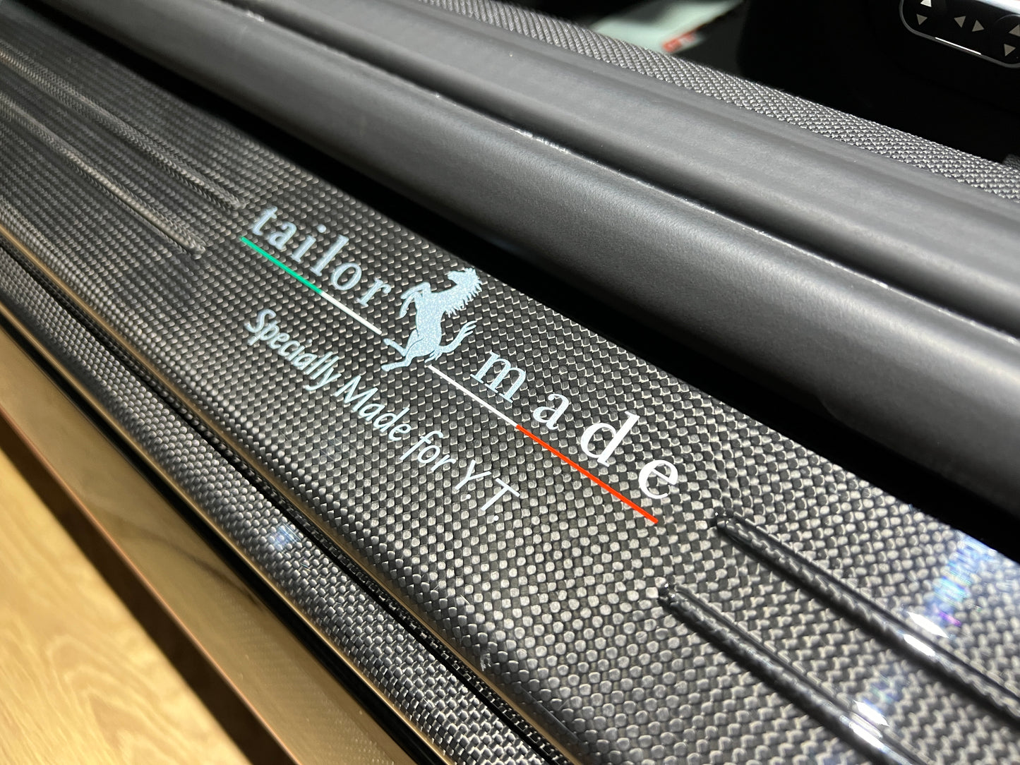已售出-2019 Ferrari GTC4 Lusso V12 總代理