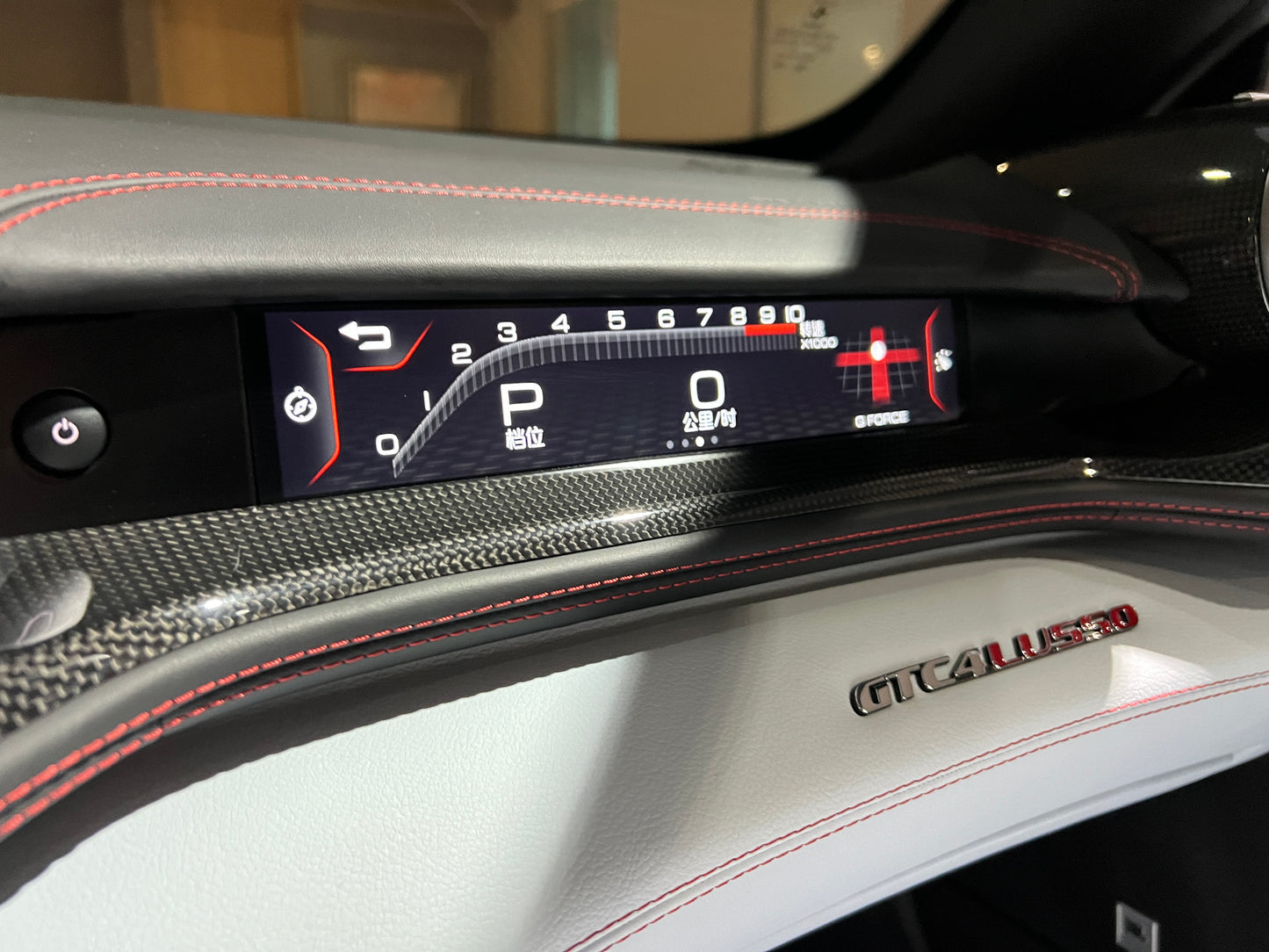 已售出-2019 Ferrari GTC4 Lusso V12 總代理