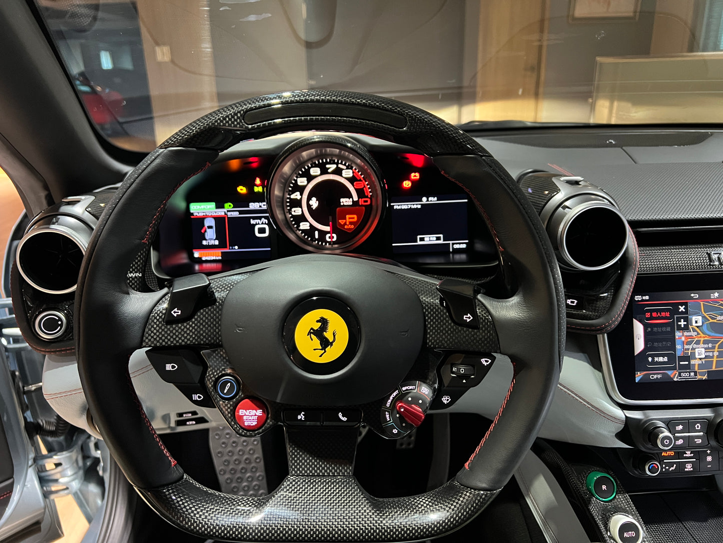 已售出-2019 Ferrari GTC4 Lusso V12 總代理