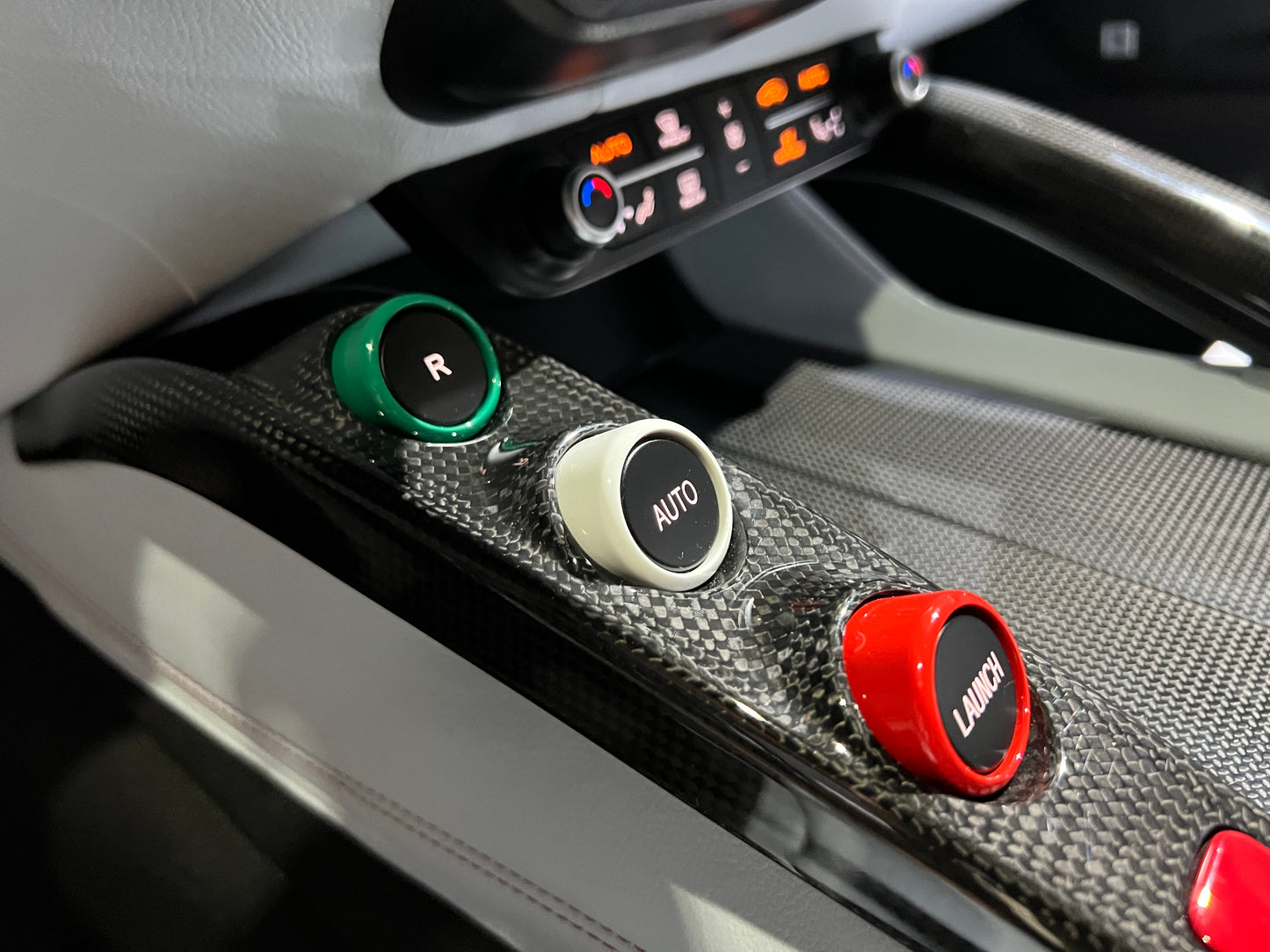 已售出-2019 Ferrari GTC4 Lusso V12 總代理