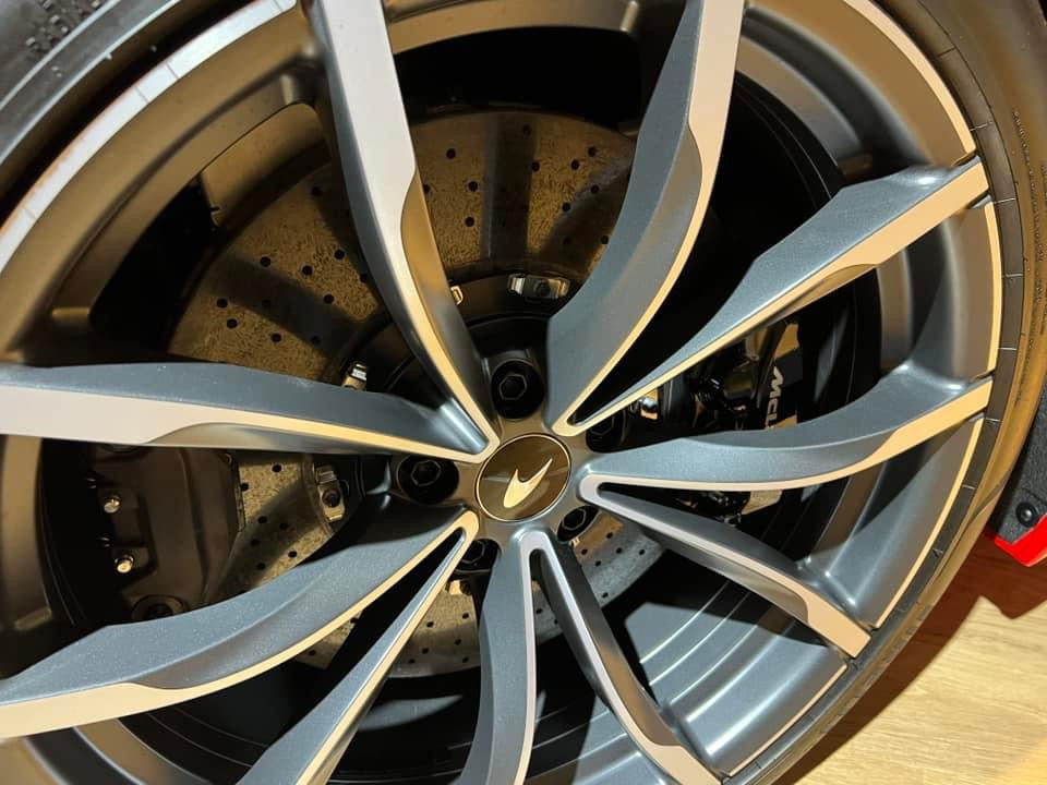 已售出-McLaren Artura