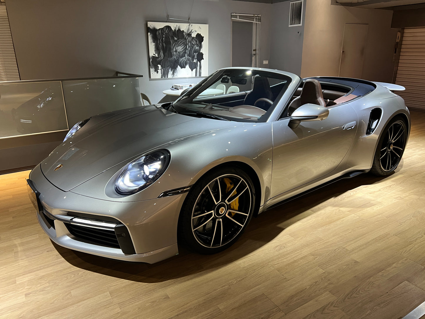 已售出全新車2024 Porsche 992 Turbo S Cabriolet 總代理