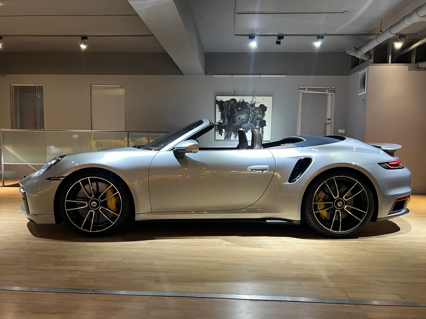 已售出全新車2024 Porsche 992 Turbo S Cabriolet 總代理