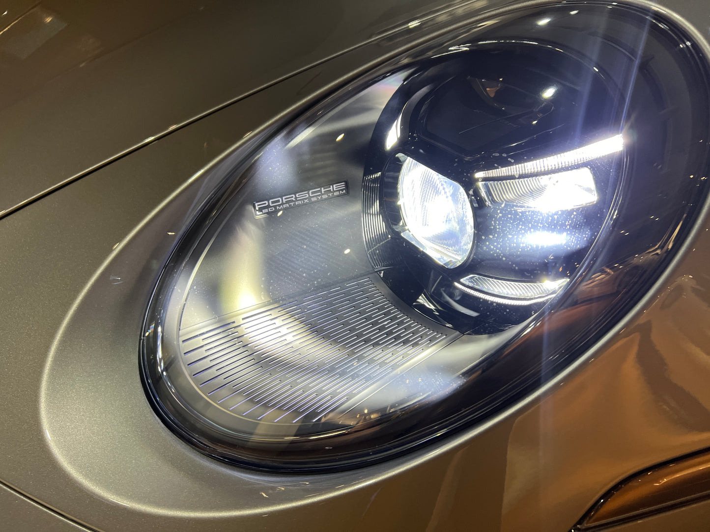 已售出全新車2024 Porsche 992 Turbo S Cabriolet 總代理