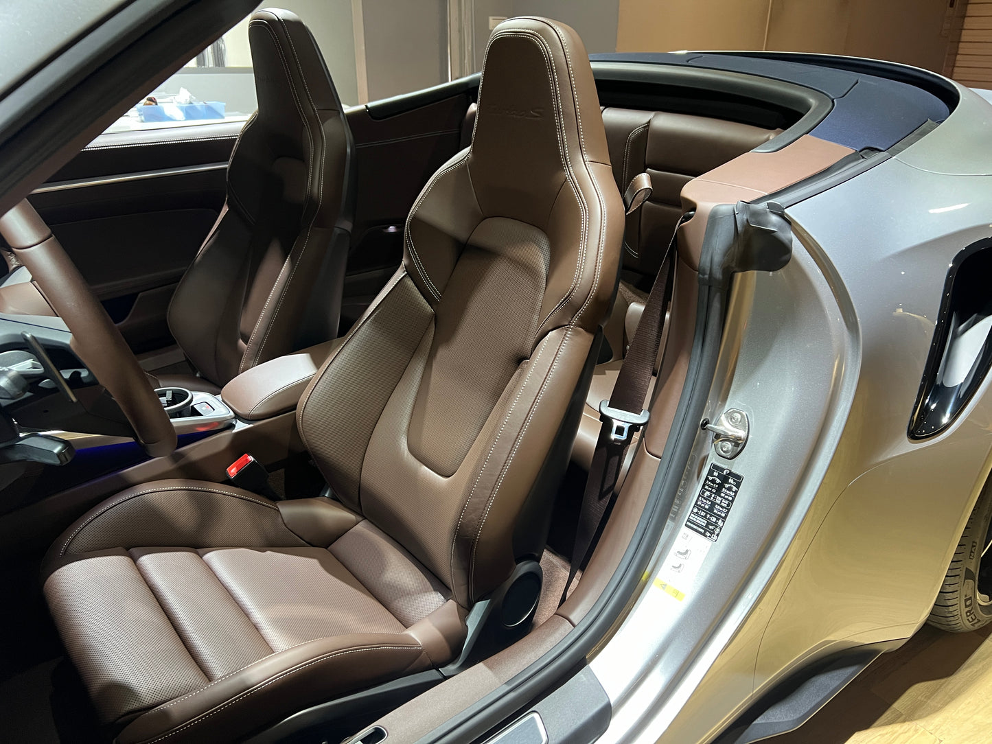 已售出全新車2024 Porsche 992 Turbo S Cabriolet 總代理