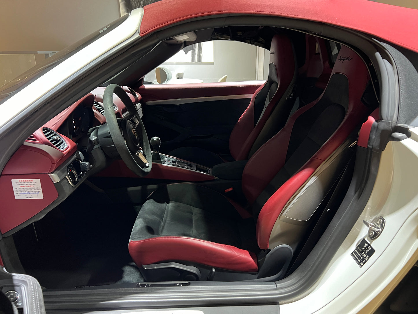 已售出-2020 Porsche 718 Boxster Spyder 手排 總代理