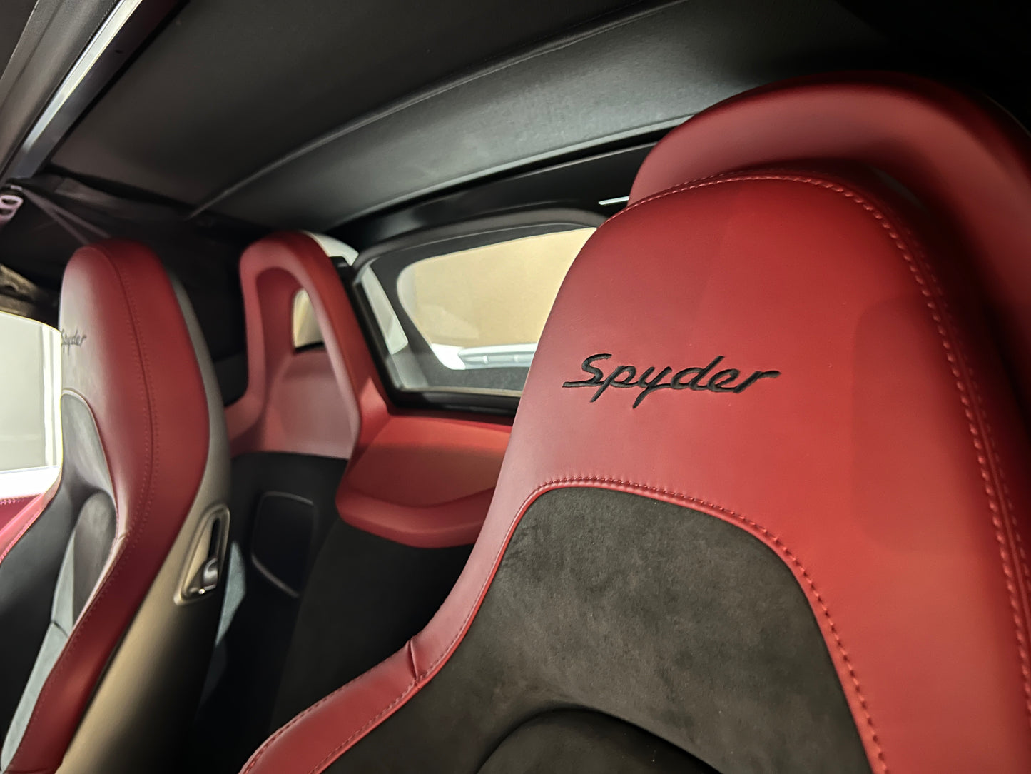 已售出-2020 Porsche 718 Boxster Spyder 手排 總代理