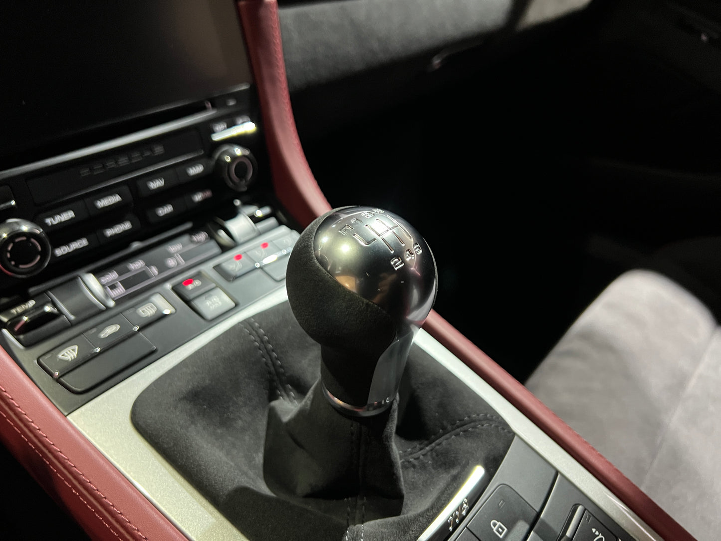 已售出-2020 Porsche 718 Boxster Spyder 手排 總代理