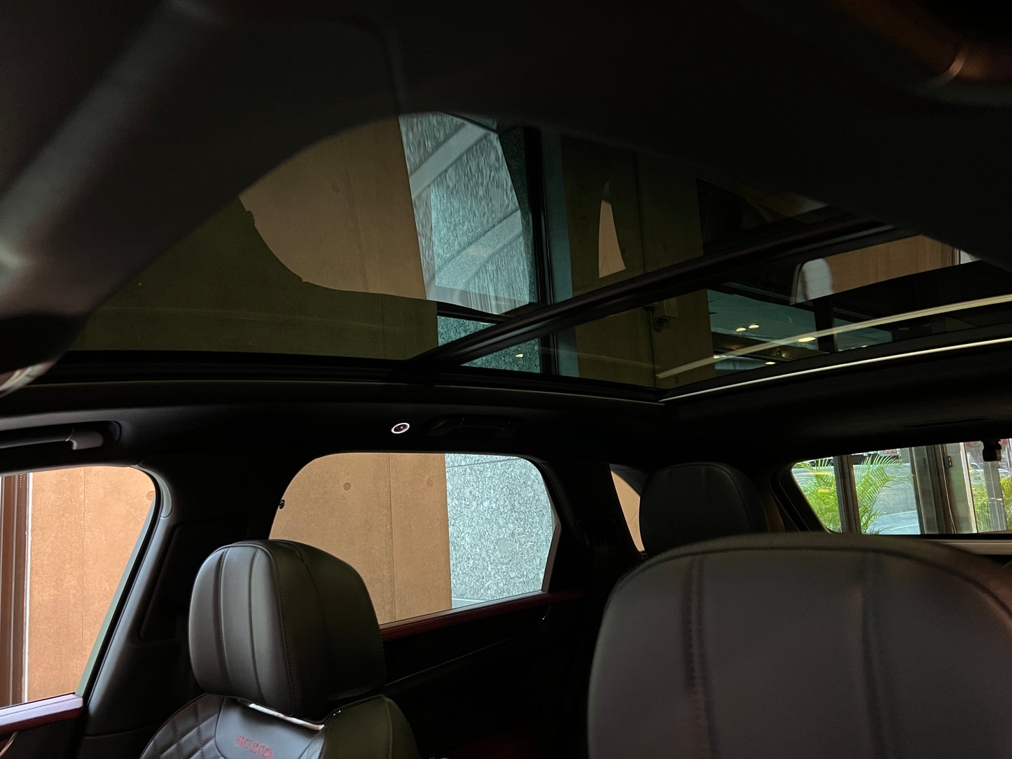2017 Bentley Bentayga W12 First Edition 總代理