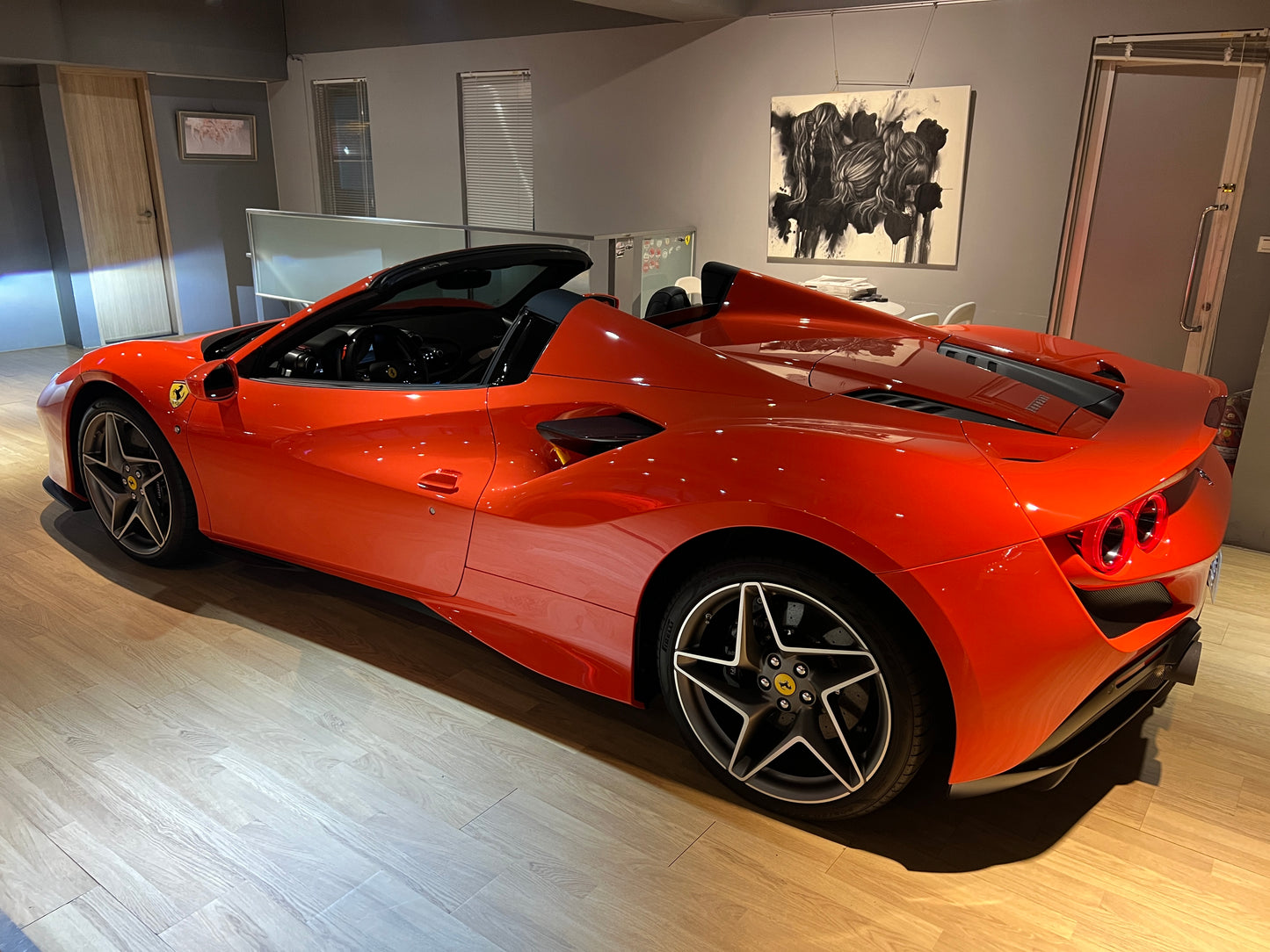 已售出-2022 Ferrari F8 Spider 總代理