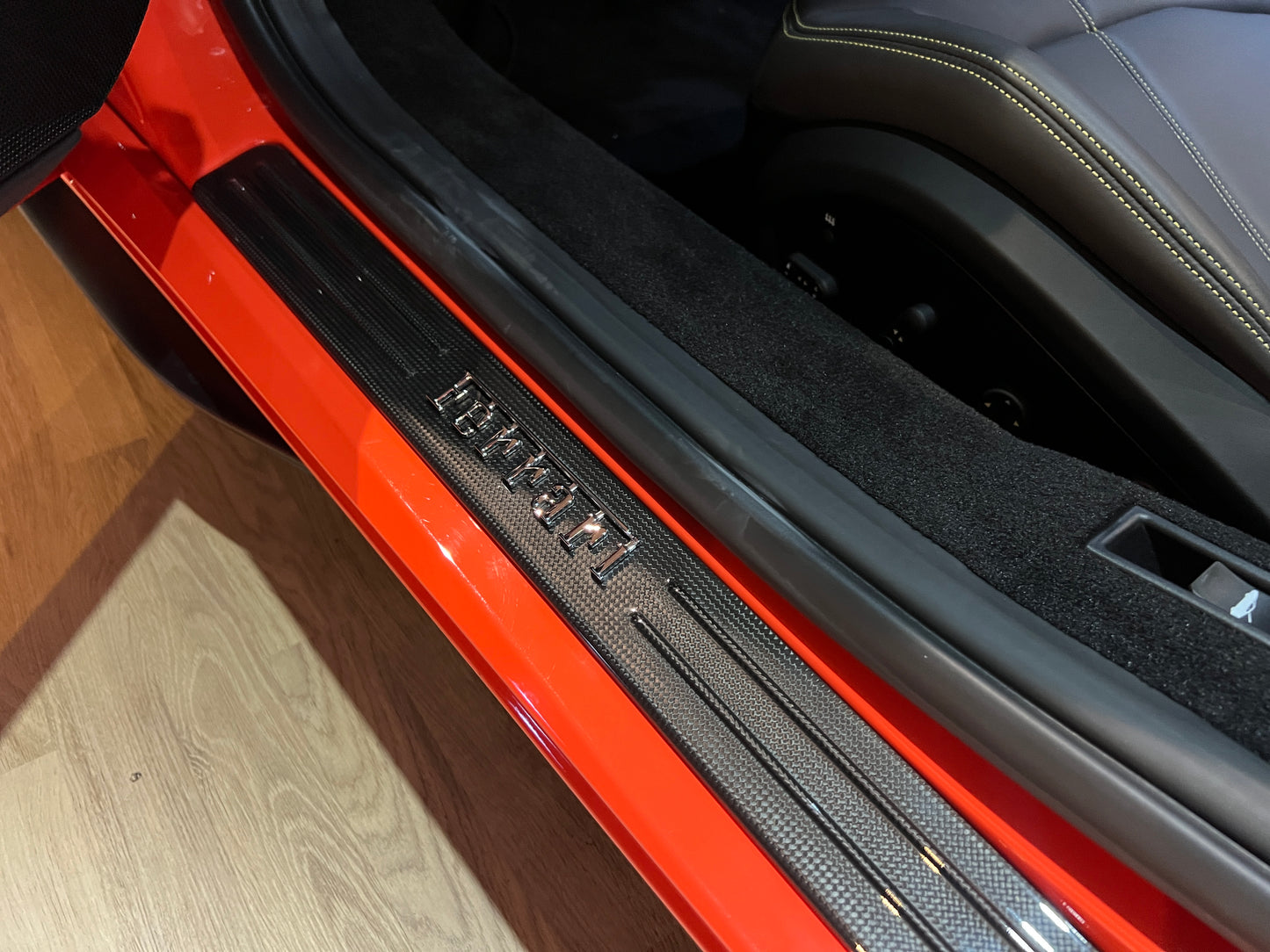 已售出-2022 Ferrari F8 Spider 總代理