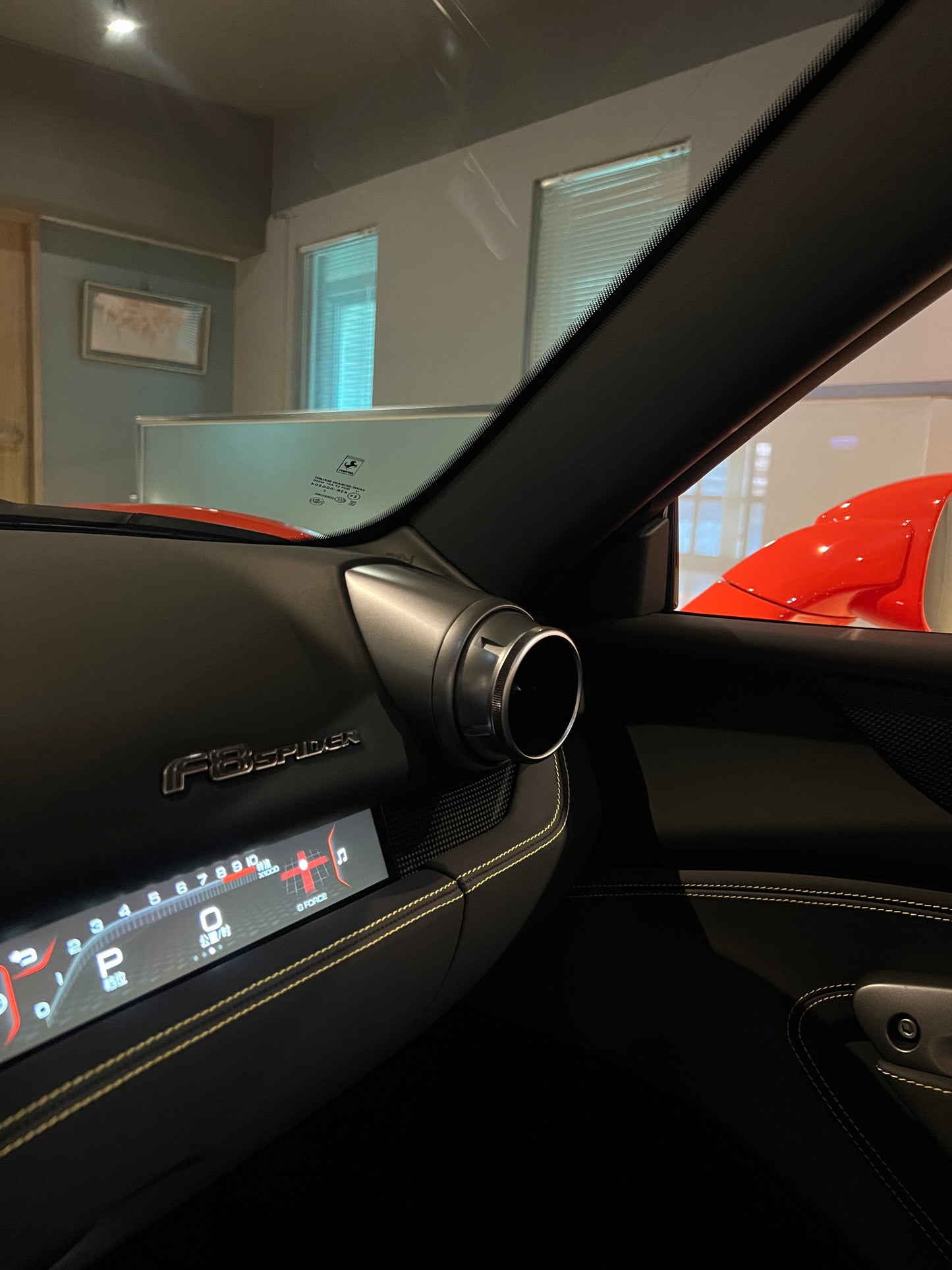 已售出-2022 Ferrari F8 Spider 總代理