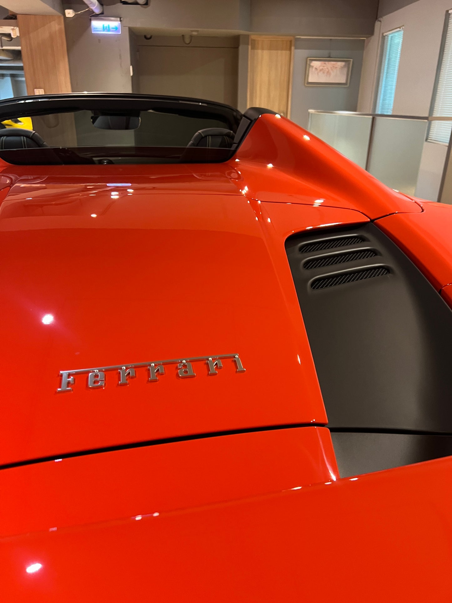 已售出-2022 Ferrari F8 Spider 總代理