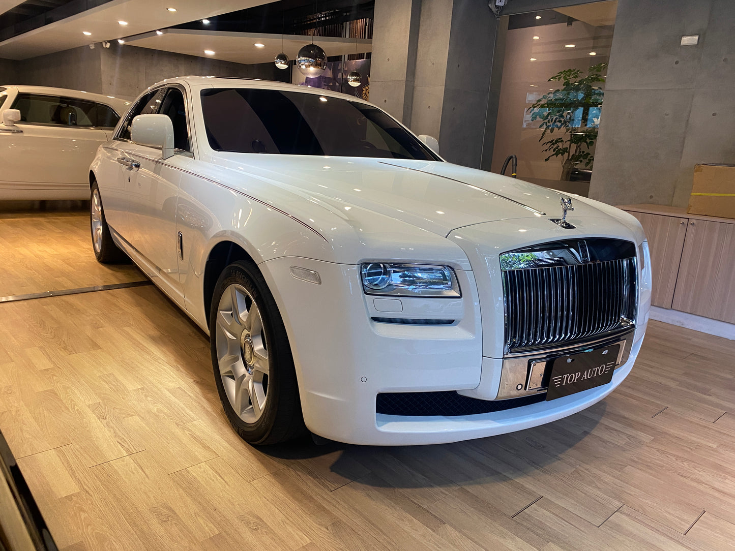 已售出-2011 Rolls-Royce Ghost 歐規